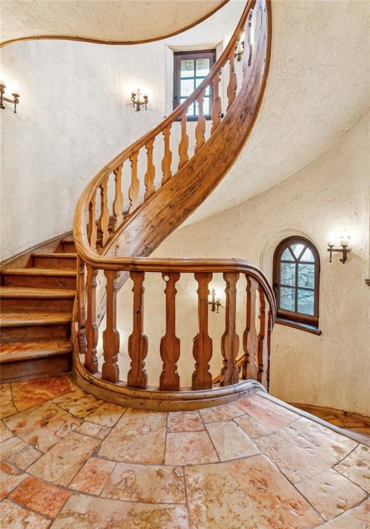 2100 West Wesley Road