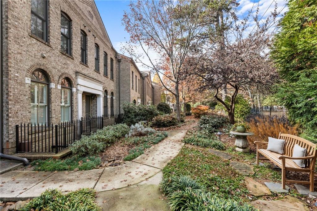 3611 Habersham Road NW