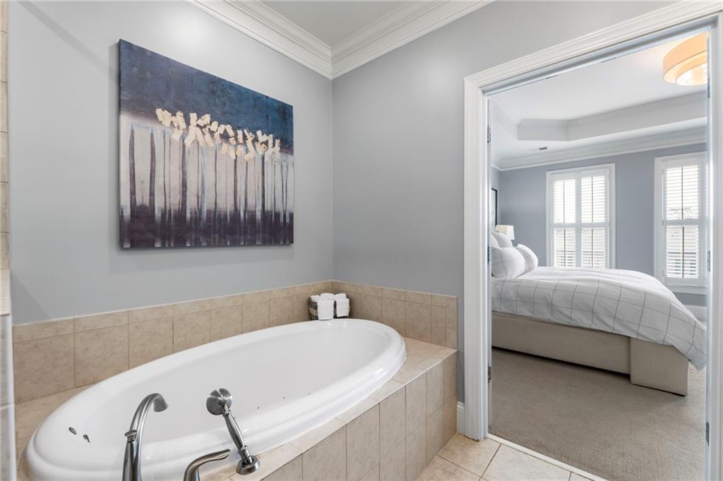 3611 Habersham Road NW