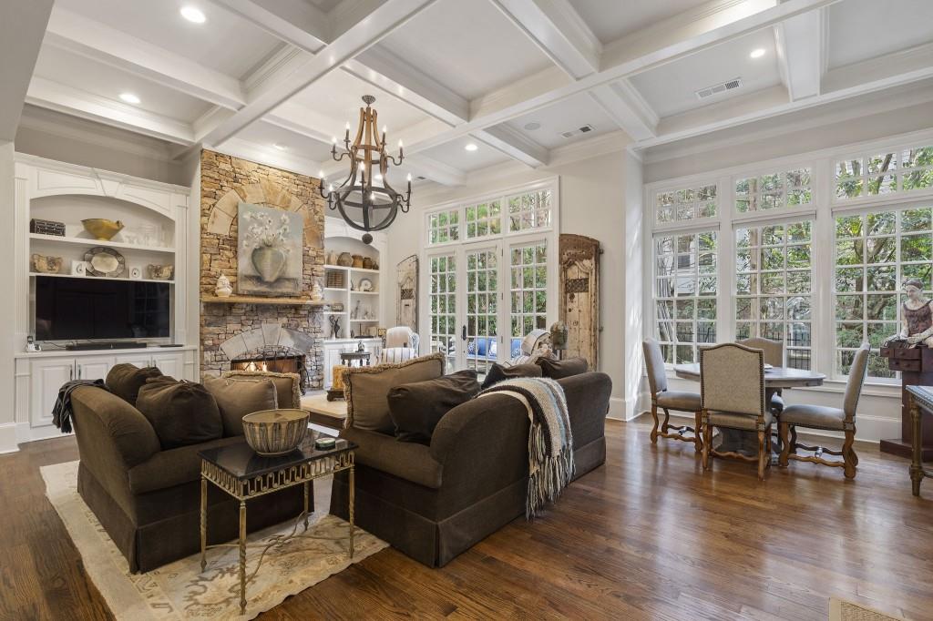 3385 Mathieson Drive