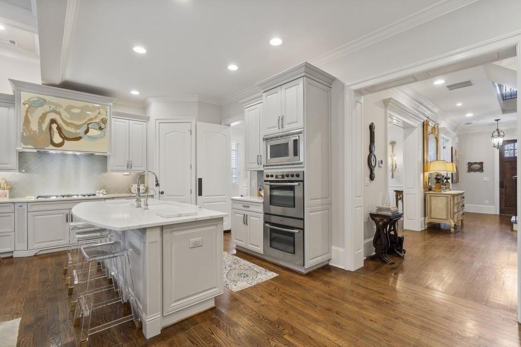 3385 Mathieson Drive