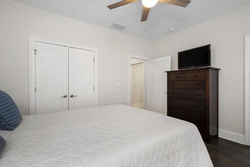 18 Peachtree Avenue Unit 5