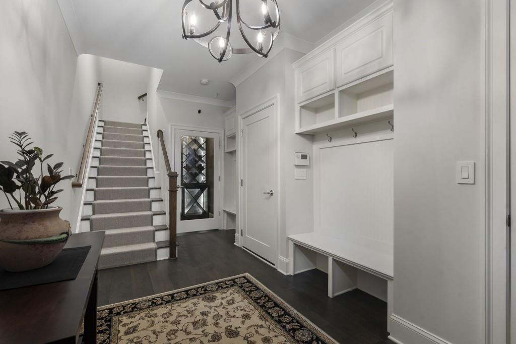 18 Peachtree Avenue Unit 5