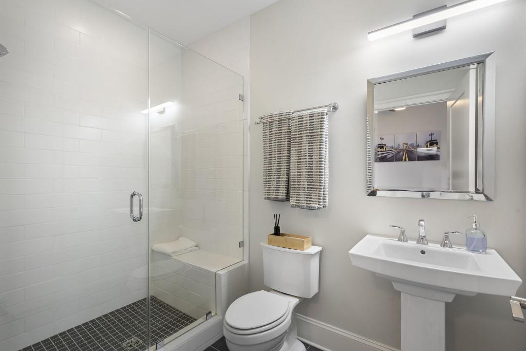 18 Peachtree Avenue Unit 5