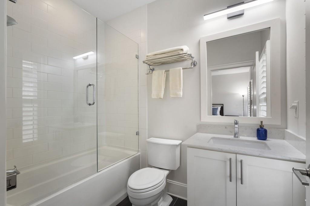 18 Peachtree Avenue Unit 5