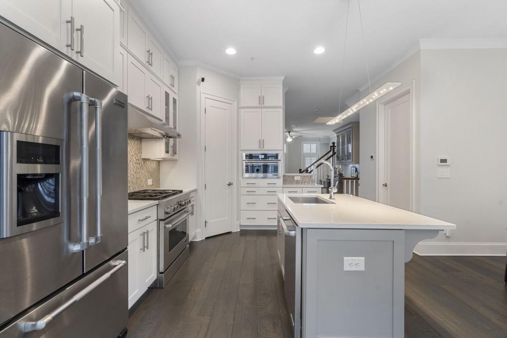 18 Peachtree Avenue Unit 5