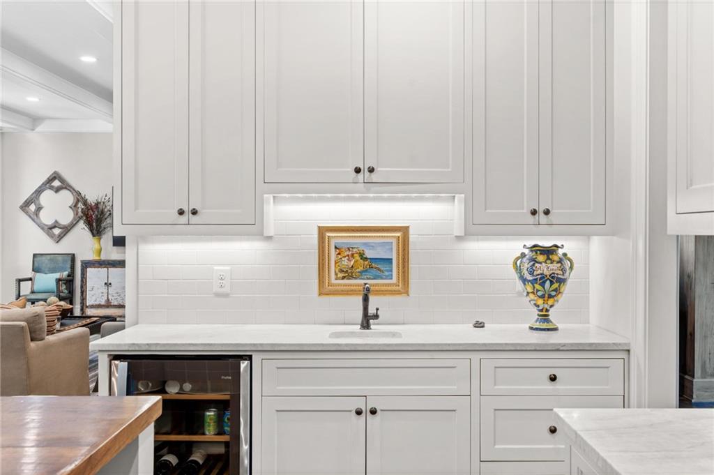 2591 Hyde Manor Drive NW