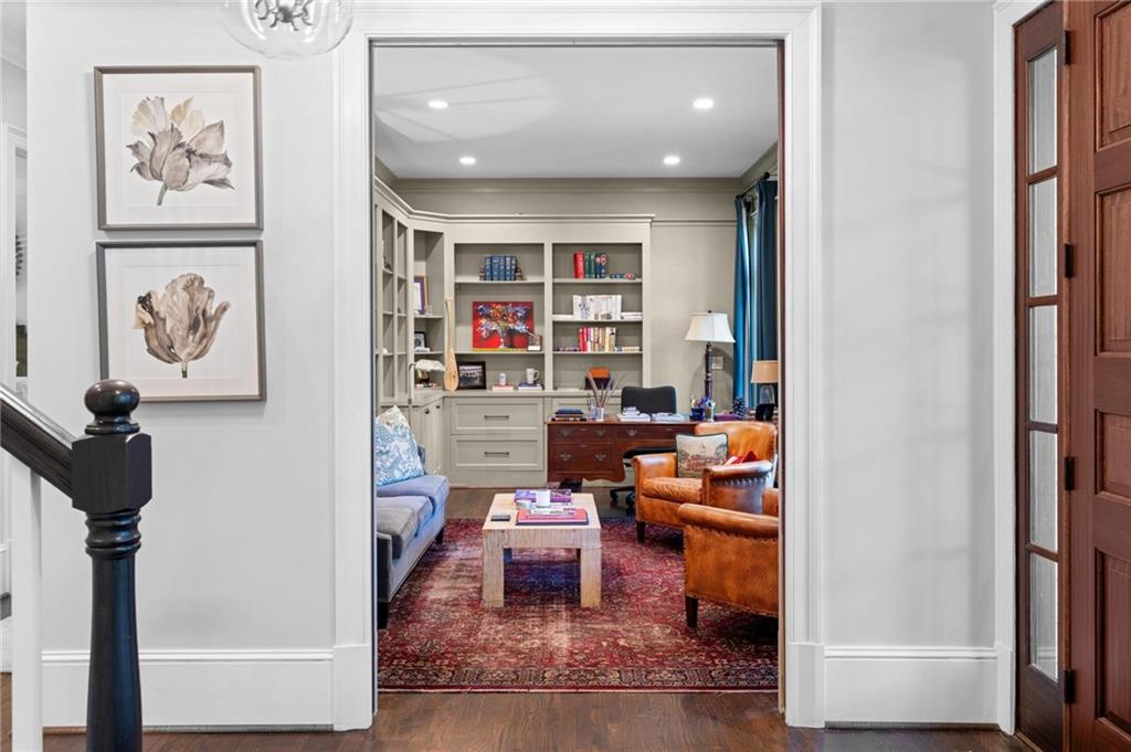 2591 Hyde Manor Drive NW