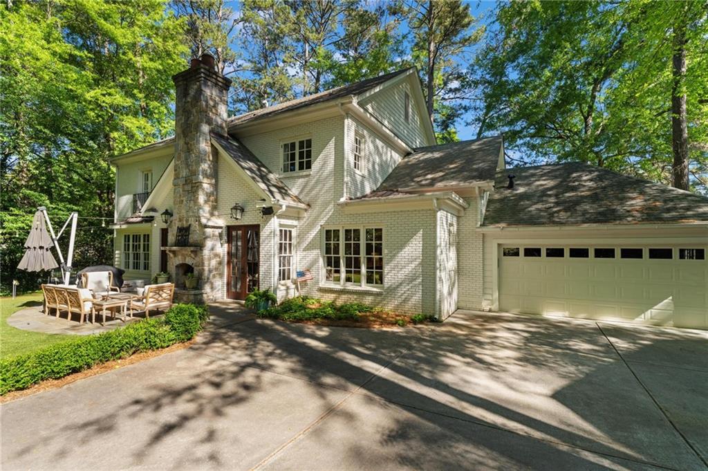 2591 Hyde Manor Drive NW