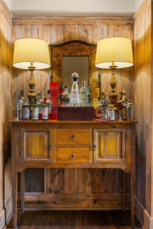 2591 Hyde Manor Drive NW