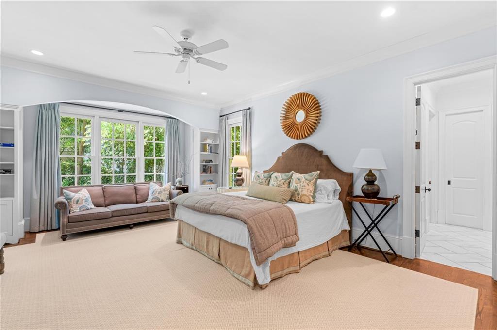 2591 Hyde Manor Drive NW