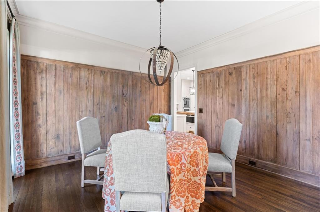 2591 Hyde Manor Drive NW