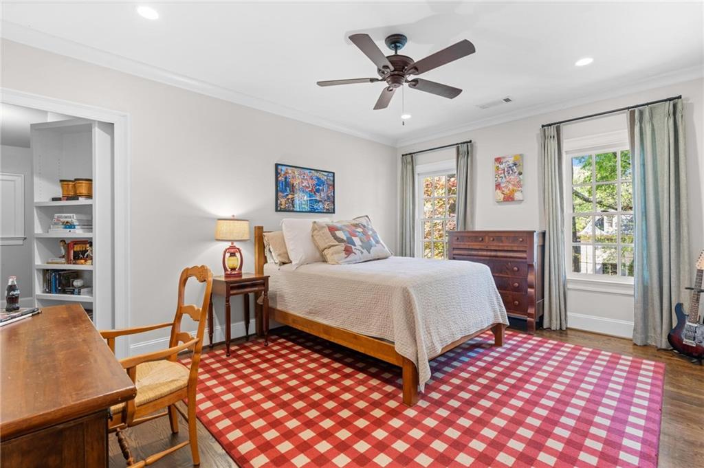 2591 Hyde Manor Drive NW