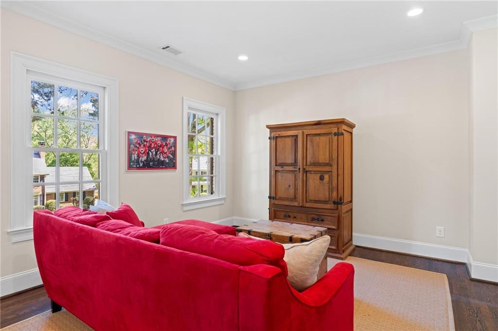 2591 Hyde Manor Drive NW