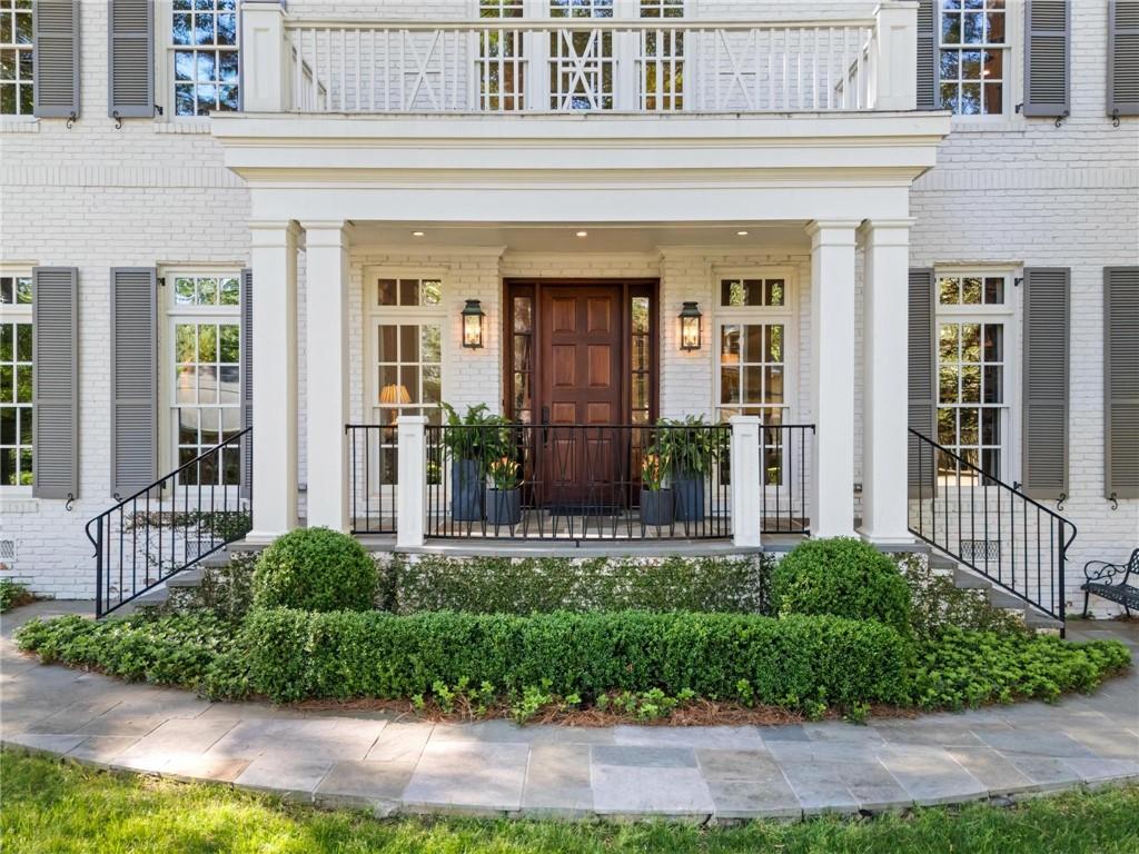 2591 Hyde Manor Drive NW