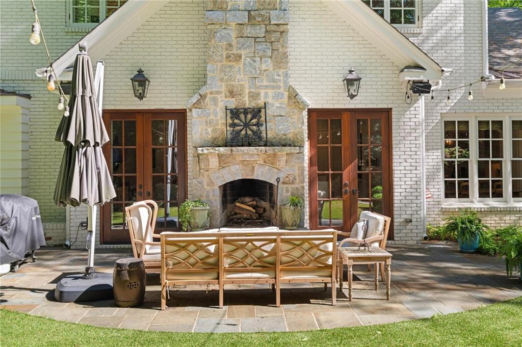 2591 Hyde Manor Drive NW