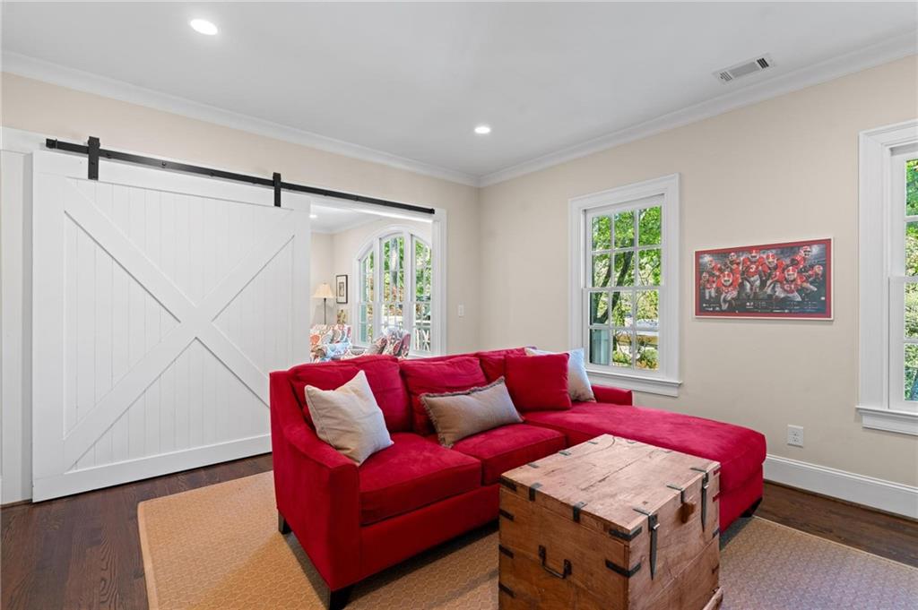 2591 Hyde Manor Drive NW