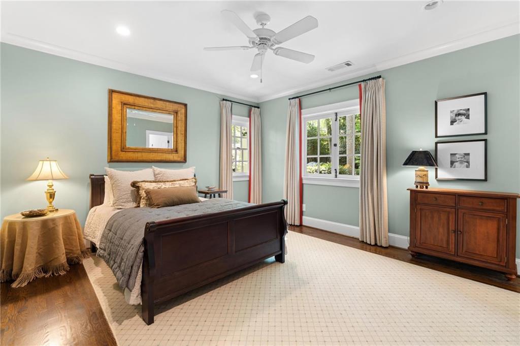 2591 Hyde Manor Drive NW