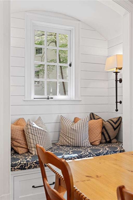 2591 Hyde Manor Drive NW