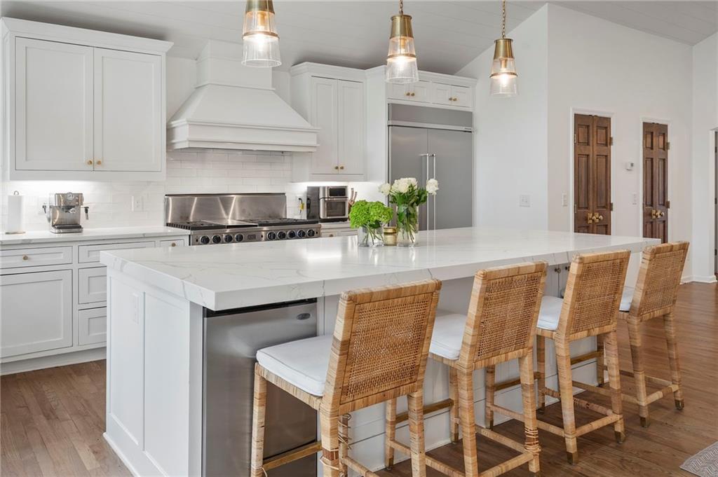 951 Northcliffe Drive NW