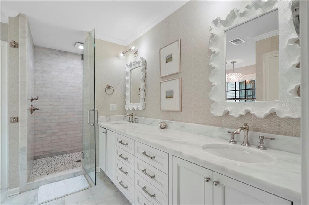 951 Northcliffe Drive NW