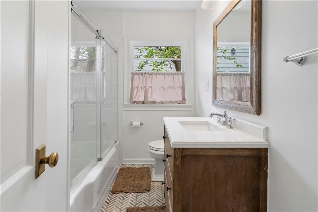 951 Northcliffe Drive NW