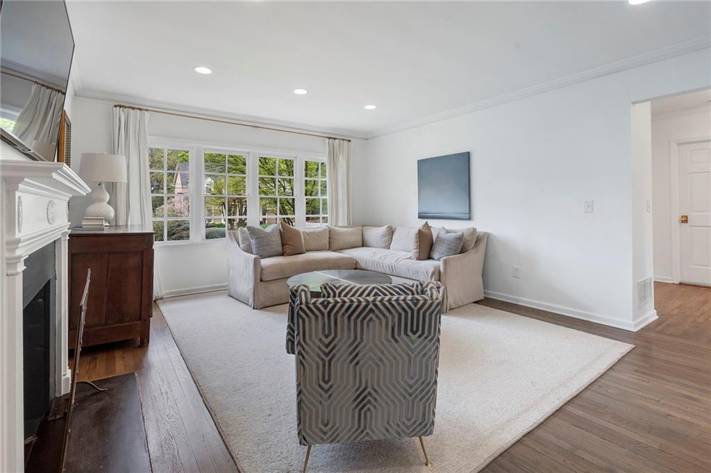 951 Northcliffe Drive NW