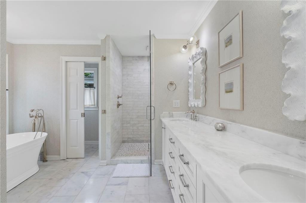 951 Northcliffe Drive NW