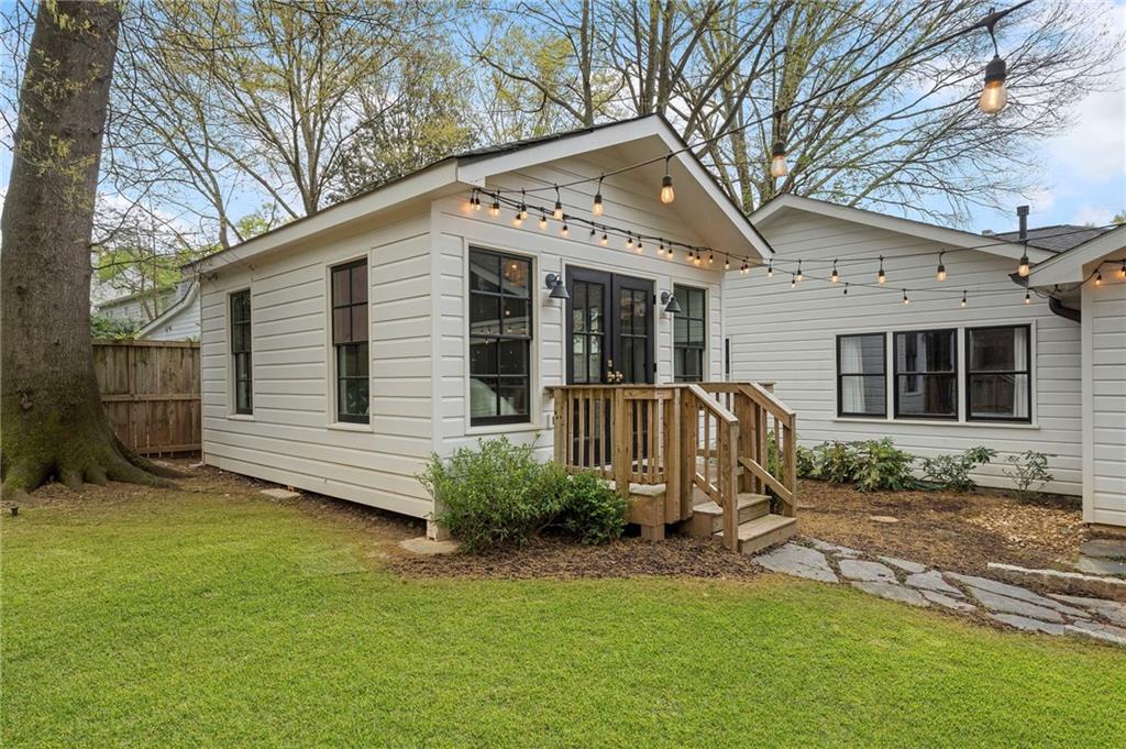 951 Northcliffe Drive NW