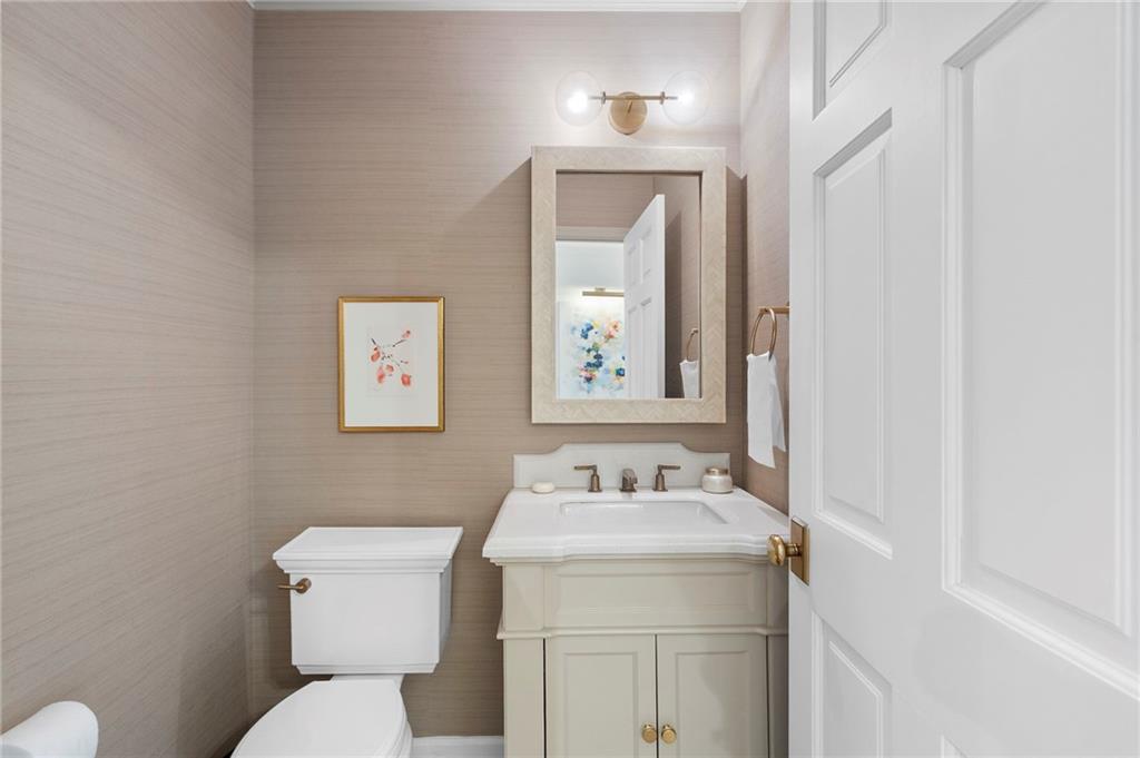 951 Northcliffe Drive NW