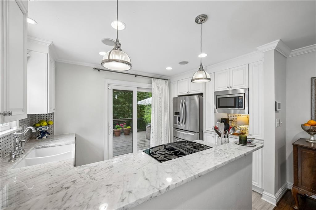 2427 Shenandoah Avenue NE