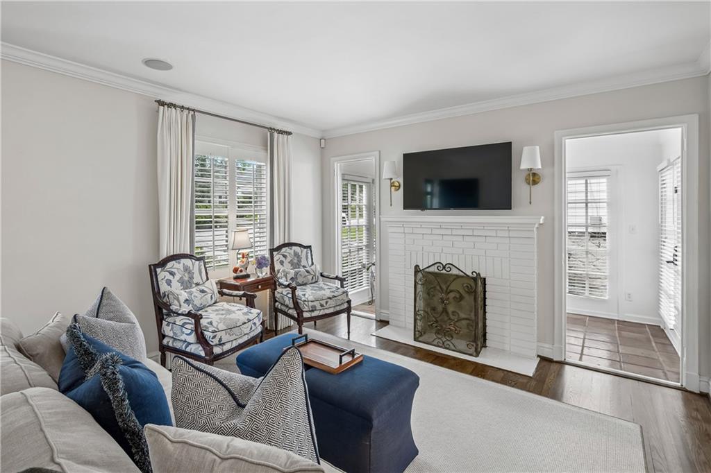 2427 Shenandoah Avenue NE