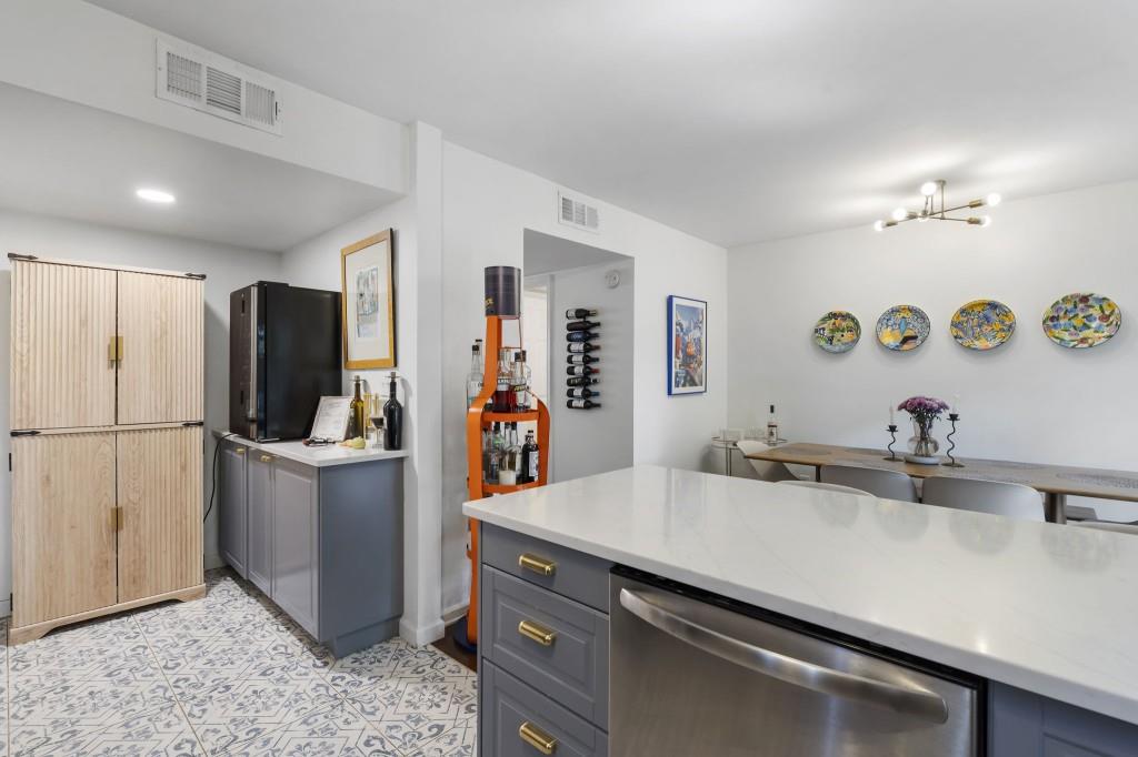 56 Cantey Place NW