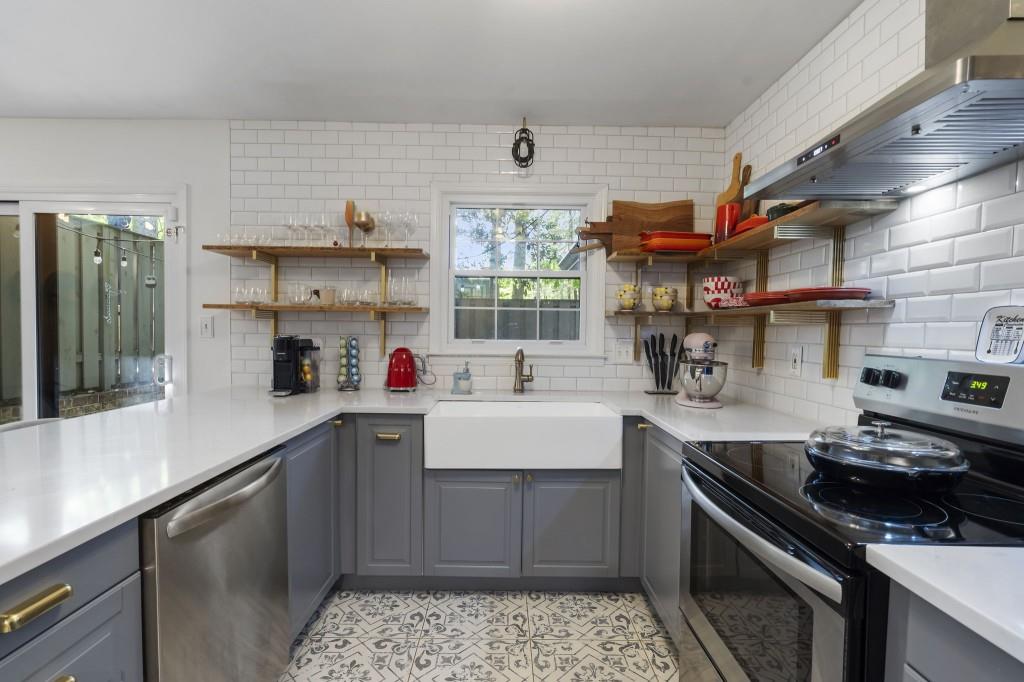 56 Cantey Place NW