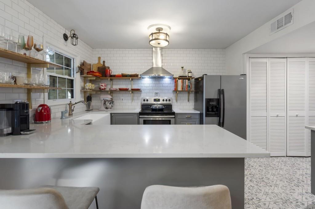 56 Cantey Place NW