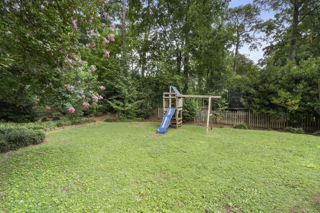 2151 Radcliffe Drive NW