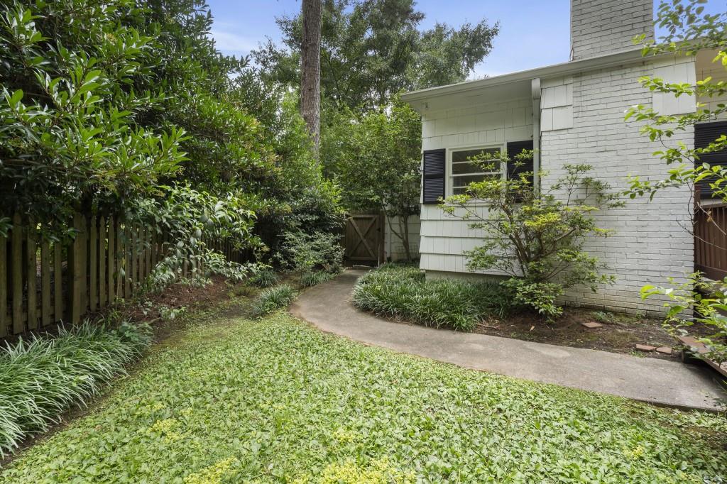 2151 Radcliffe Drive NW