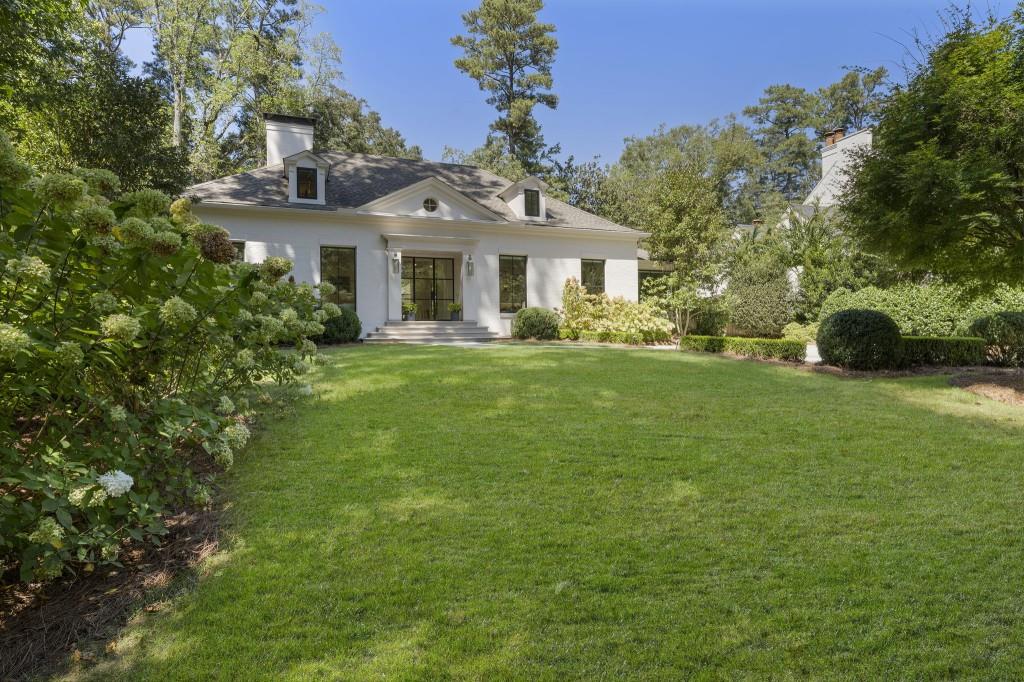 447 Valley Road