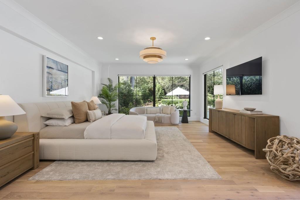 447 Valley Road