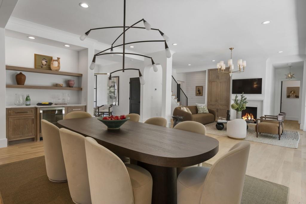 447 Valley Road