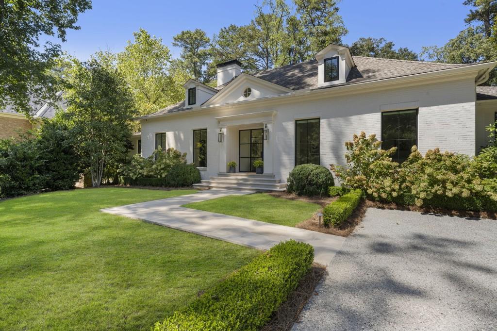 447 Valley Road