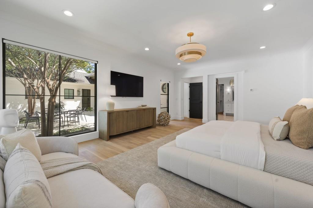 447 Valley Road