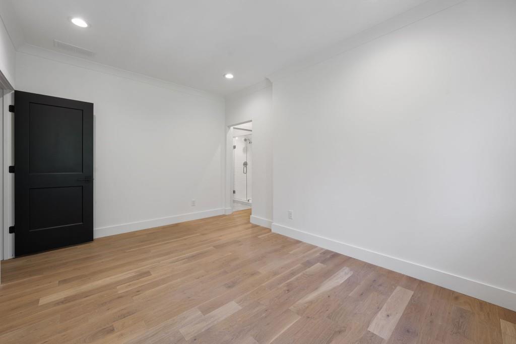 447 Valley Road
