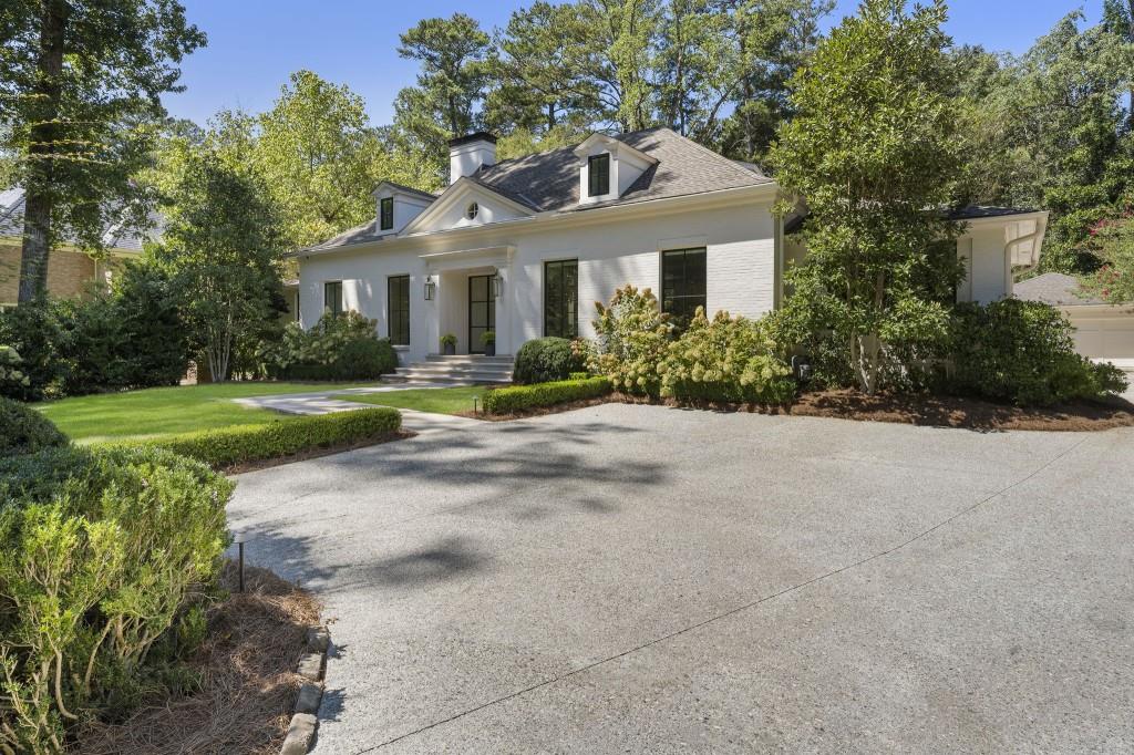 447 Valley Road