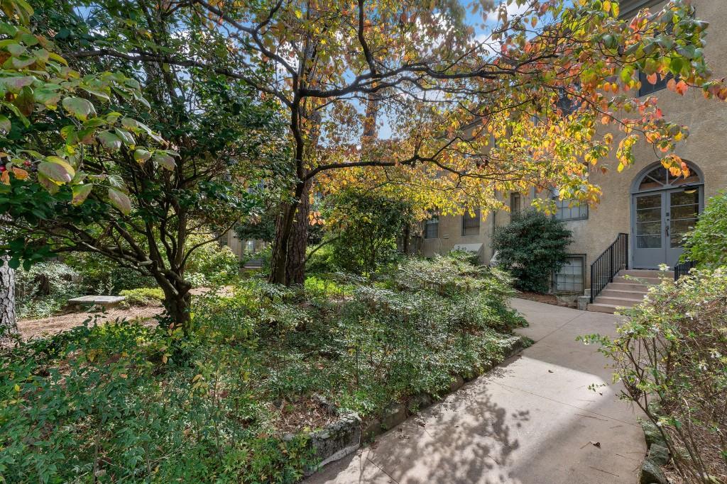 200 Montgomery Ferry Drive Unit 31