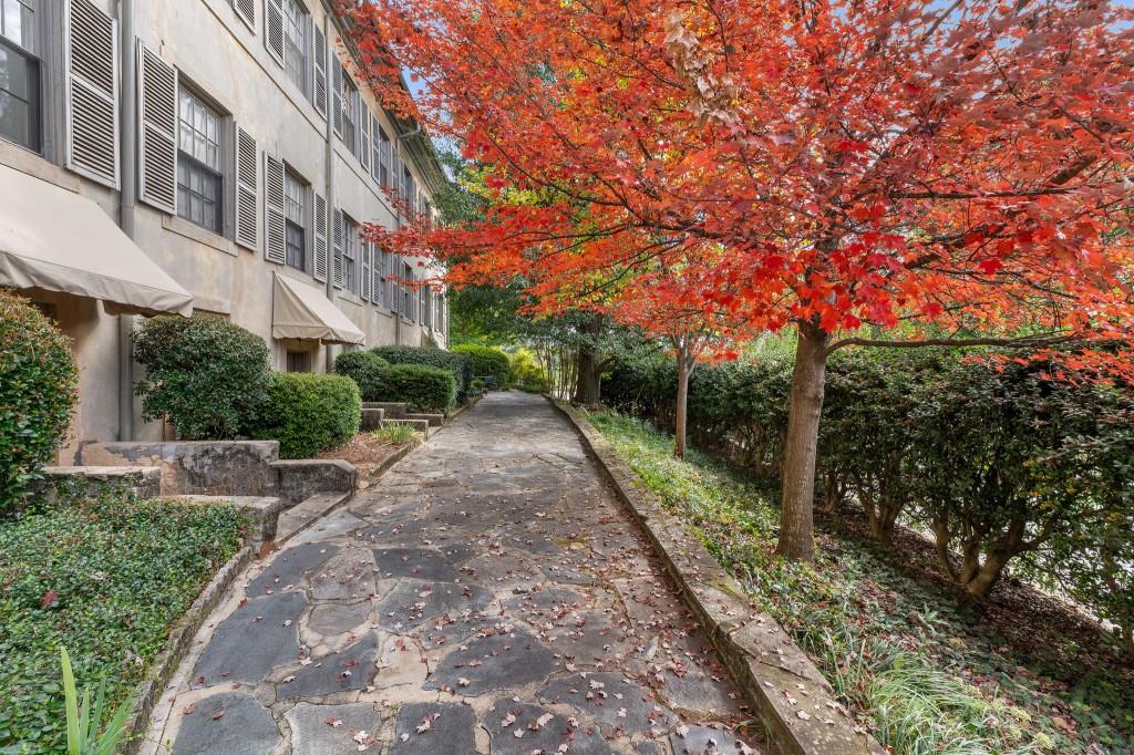 200 Montgomery Ferry Drive Unit 31