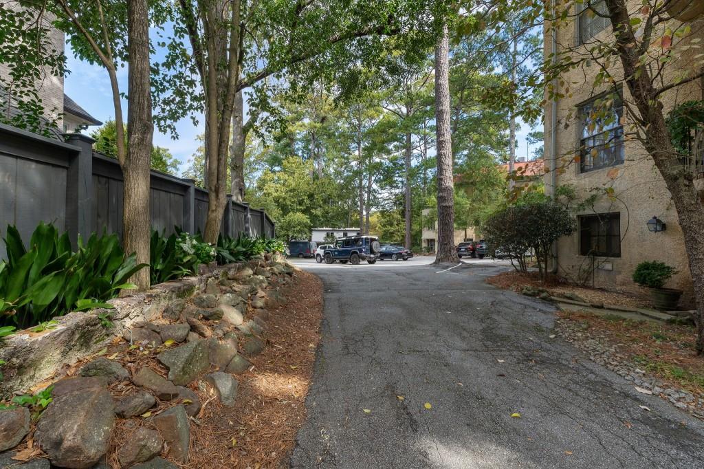 200 Montgomery Ferry Drive Unit 31
