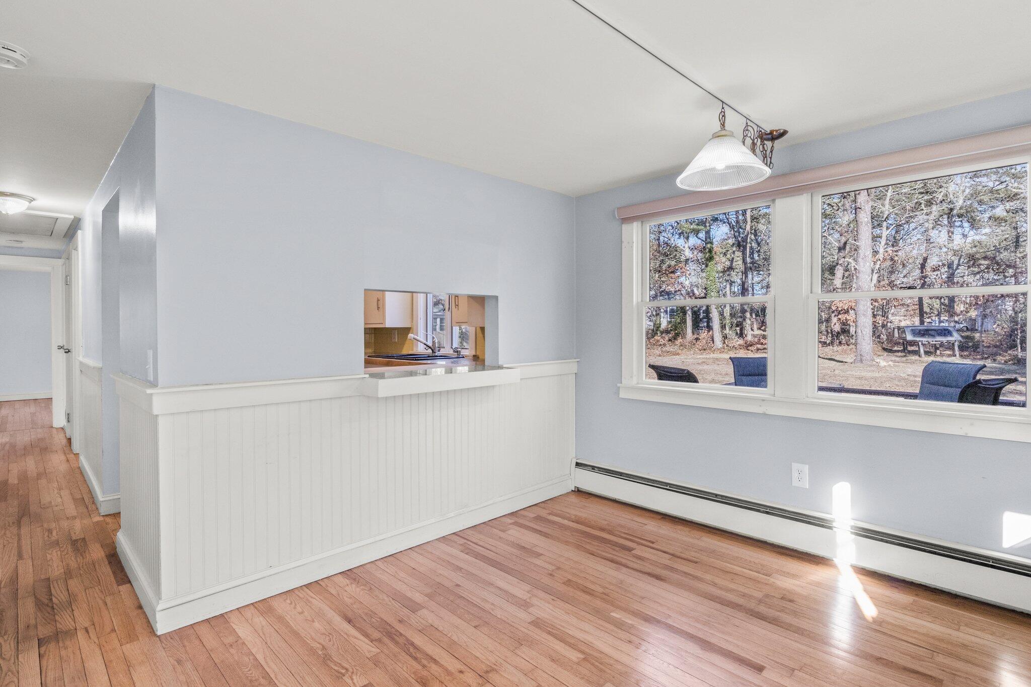704 Queen Anne Road