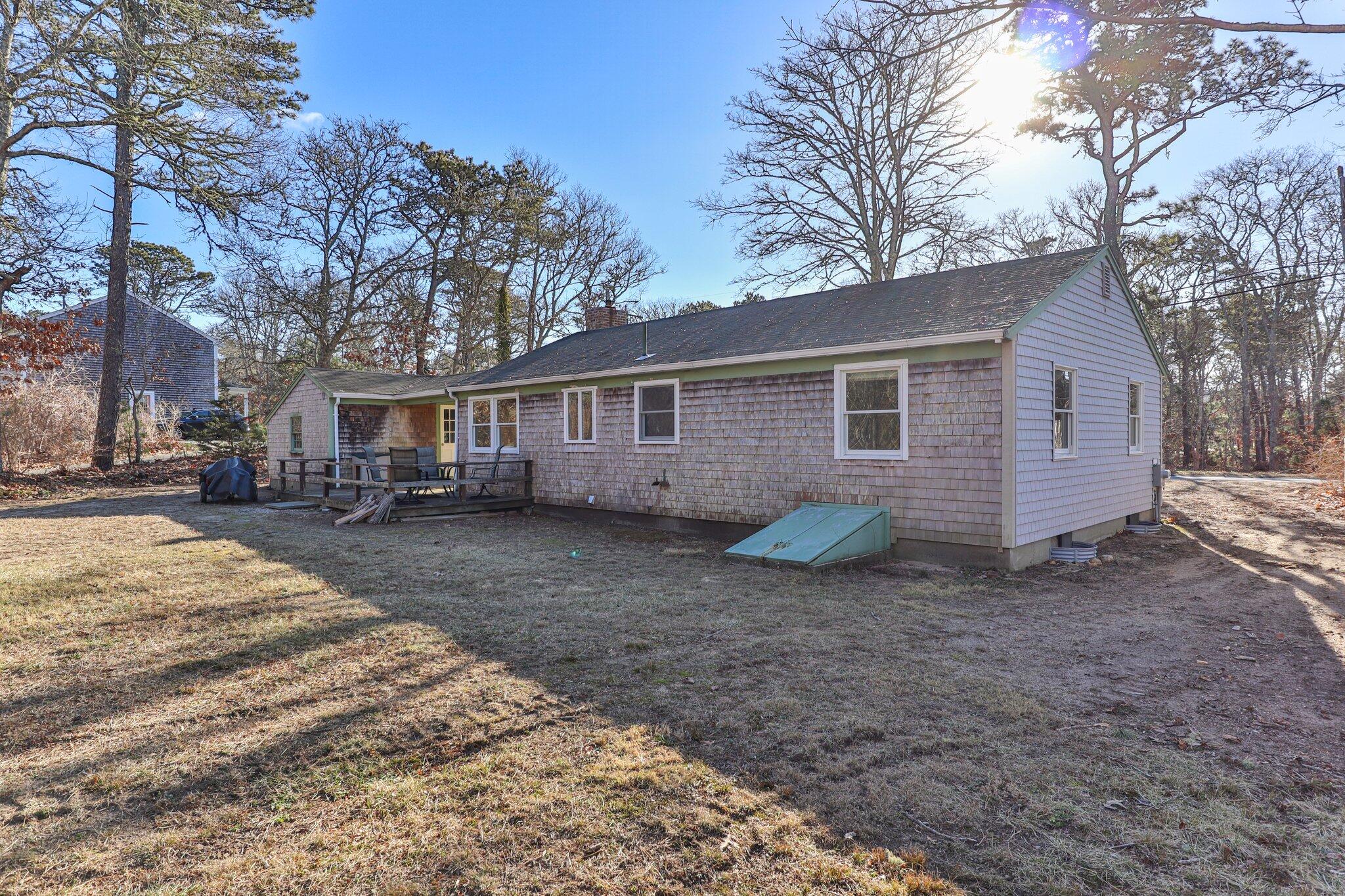 704 Queen Anne Road