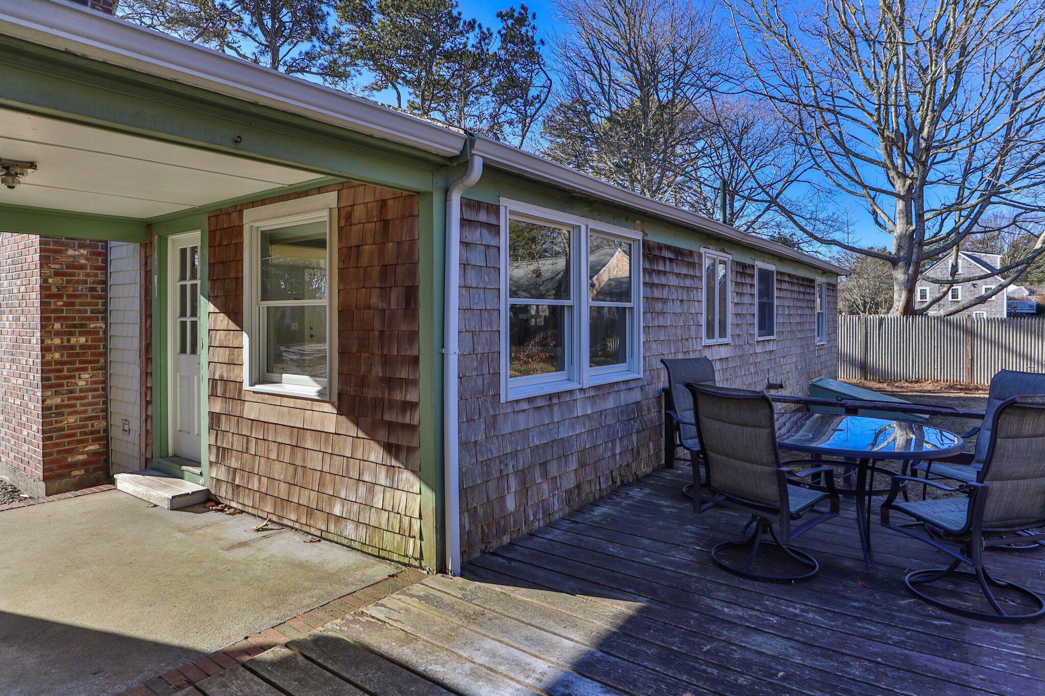 704 Queen Anne Road